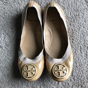 Tory Burch Robinson Flat size 8.5 nude patent